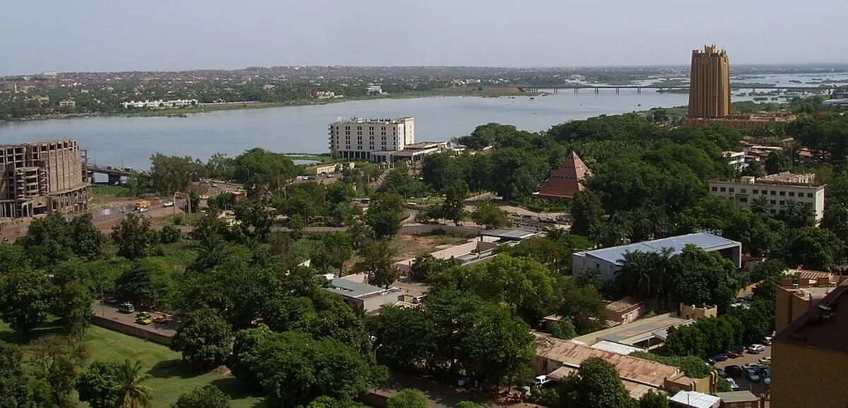 Blocus à Bamako : le JNIM critiqué pour ses impacts sur les civils