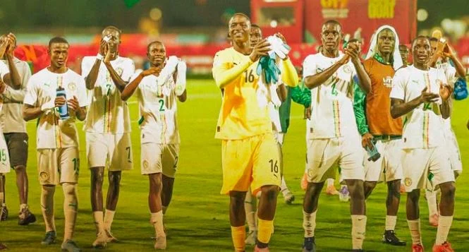Lionceaux du Sénégal célébrant leur qualification