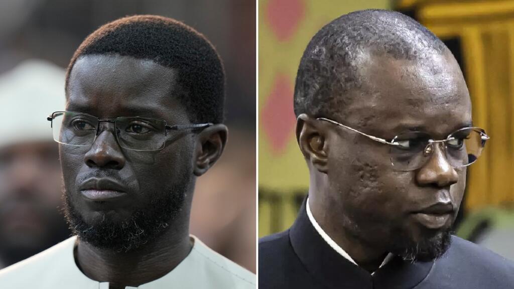 Le président du Sénégal Bassirou Diomaye Faye (à gauche) et l'ancien Premier ministre Ousmane Sonko (à droite) lors d'une réunion politique.