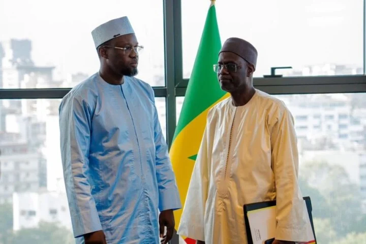 passation de service à la Primature entre Ousmane Sonko et Al Aminou Lo