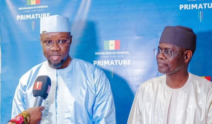 Cérémonie de passation de service entre Ousmane Sonko et Ahmadou Al Aminou Lo à la Primature du Sénégal