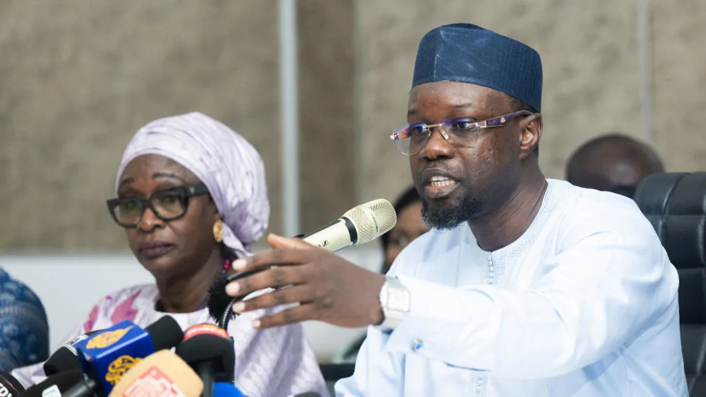 Ousmane Sonko, leader du Pastef, s'exprime lors d'une conférence de presse à Dakar