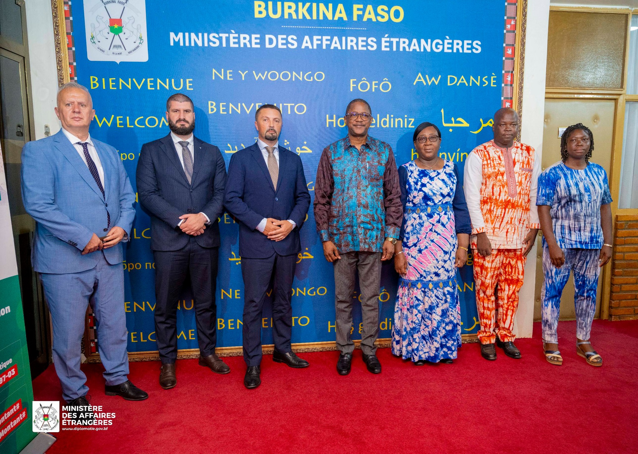 délégation serbe en discussion avec les autorités burkinabè