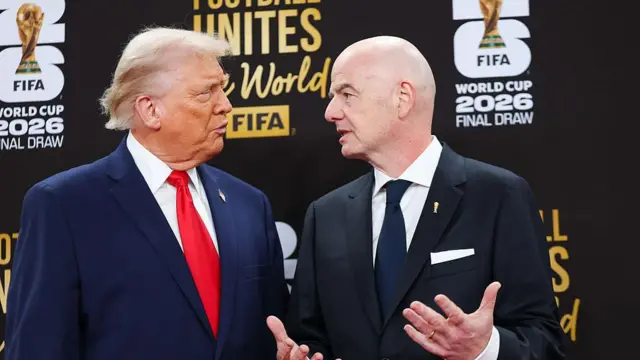 Donald Trump et Gianni Infantino lors d'une réunion officielle