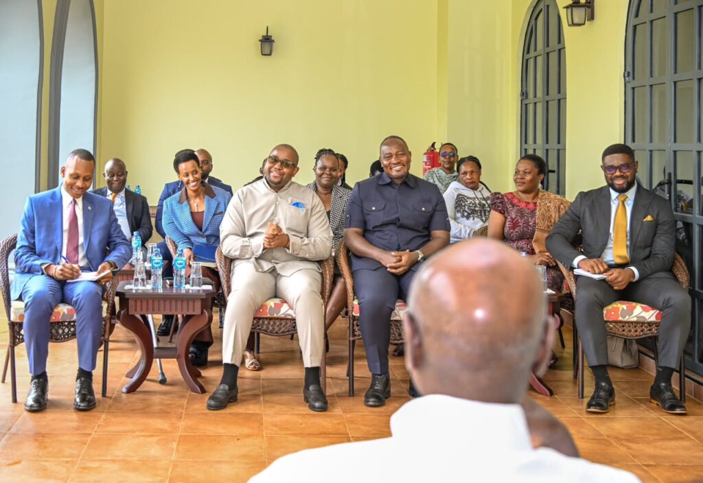 Photo de la rencontre entre les responsables congolais et ougandais