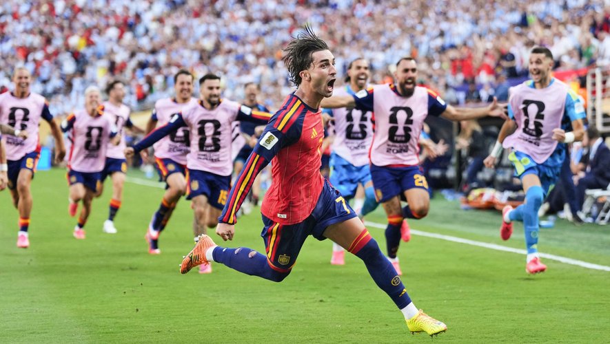 Ferran Torres, buteur de la finale de la Coupe du monde avec l'Espagne, en passe de rejoindre le Paris Saint-Germain