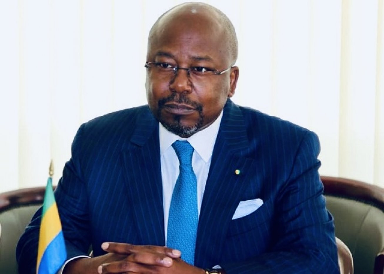 Portrait d'Alain Claude Bilie By Nze dans un contexte politique gabonais