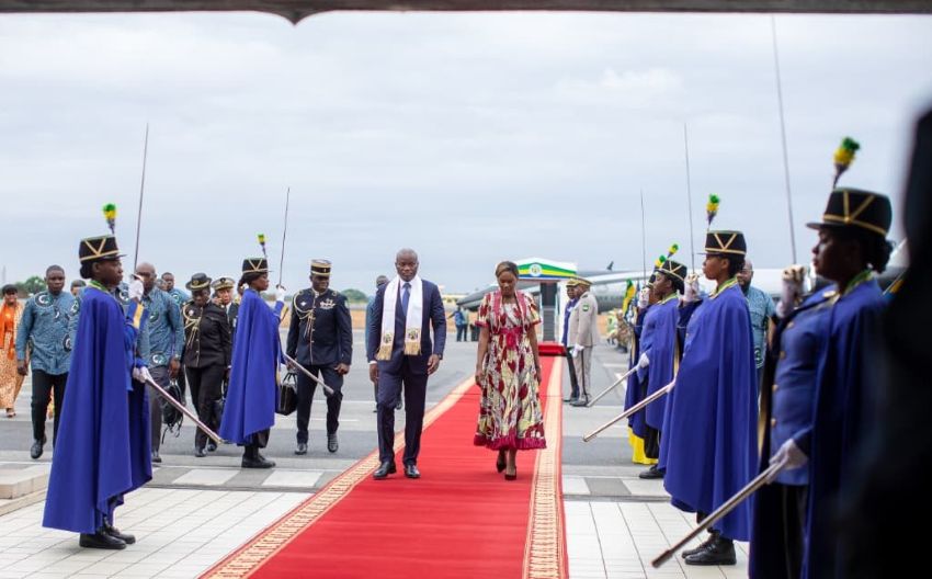 Retour du président Oligui Nguema à Libreville après une tournée africaine