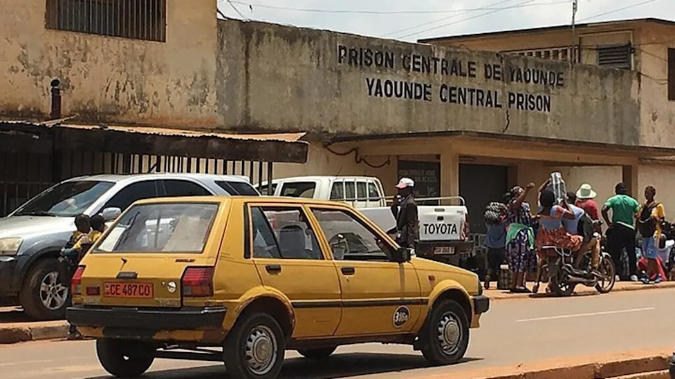 Portrait de Johann Adriel Sitchom Kuate, impliqué dans une affaire de faux décrets au Cameroun
