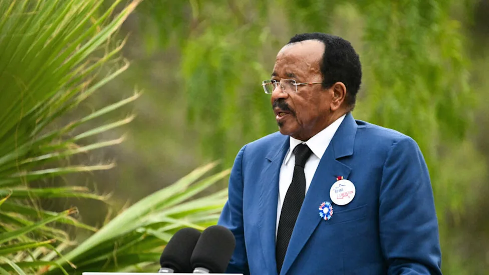 paul biya de retour au Cameroun après plus de deux mois d'absence